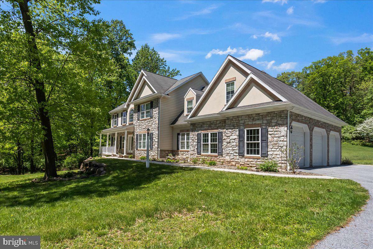 304 Iron Valley Drive  Lebanon PA 17042 photo