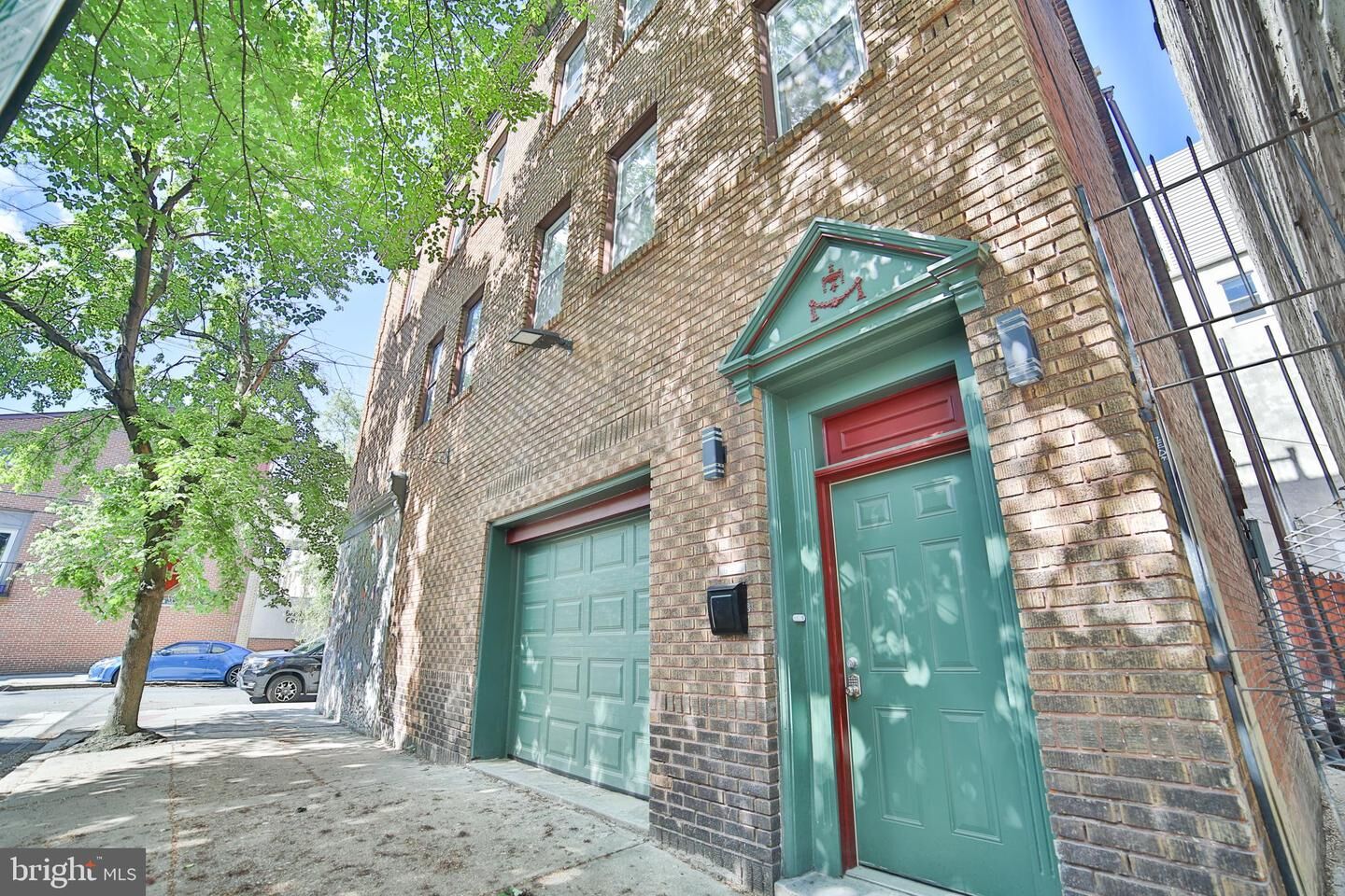 Property Photo: 628 S Clifton PA 19147