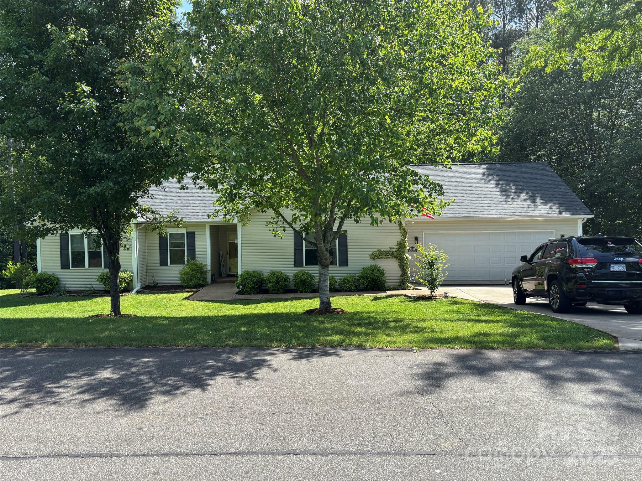 Property Photo: 5137 Buckhead Road NC 28630