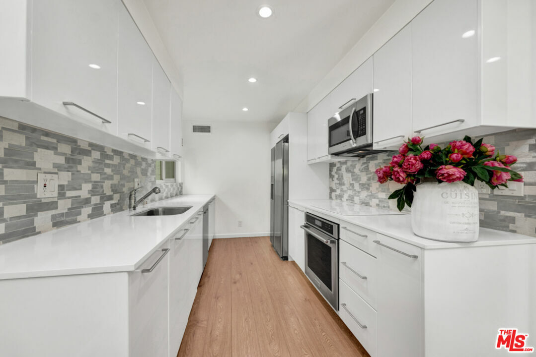 Property Photo:  4720 Park Granada  CA 91302 