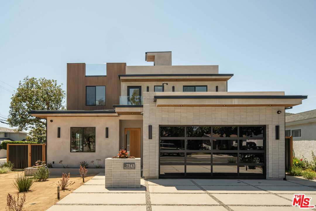 7543 Denrock Ave  Los Angeles CA 90045 photo