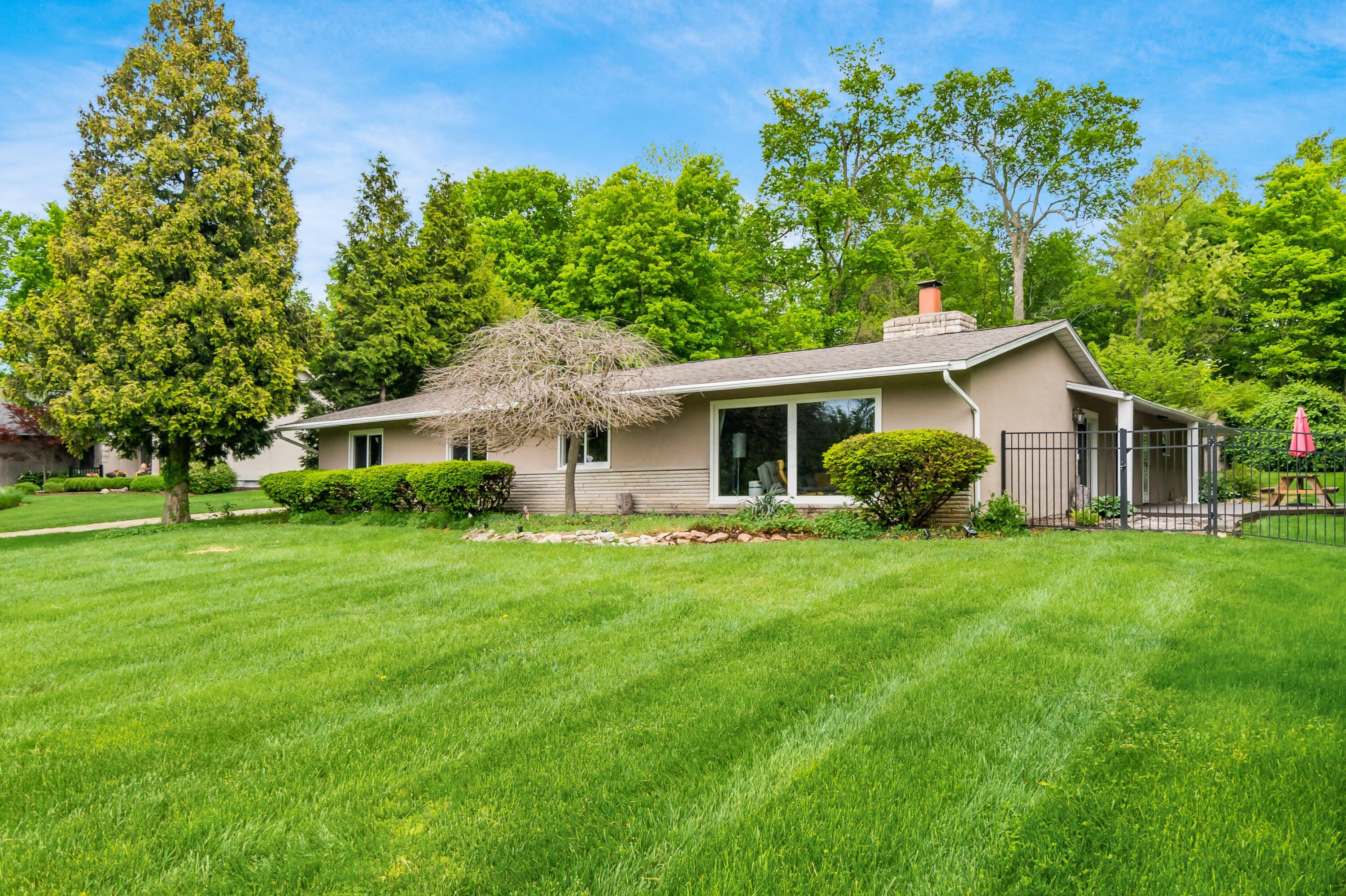 Property Photo: 7321 Riverside Drive OH 43065
