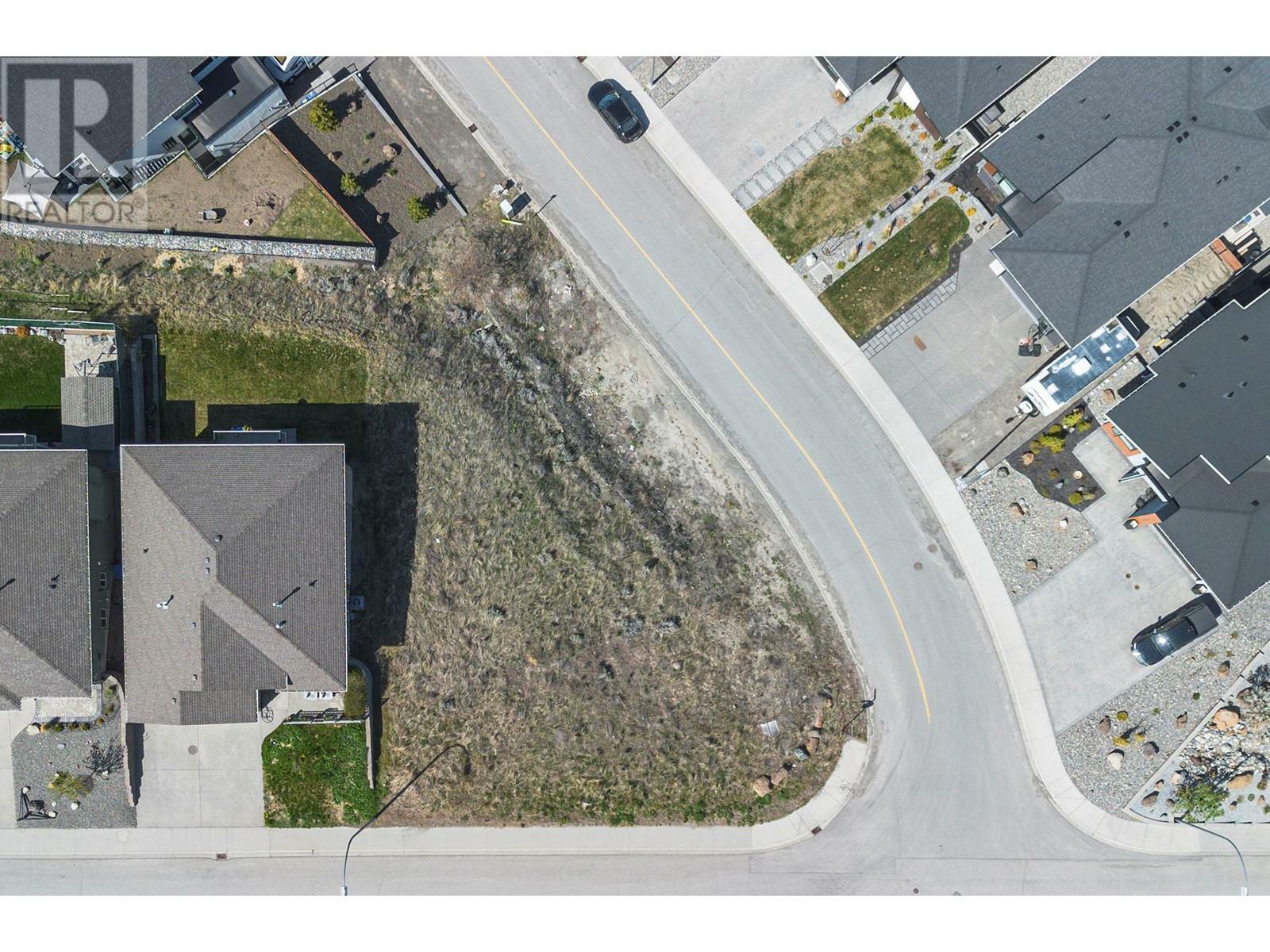 Photo de la propriété:  2520 Bentall Drive  BC V1S 1Y7 