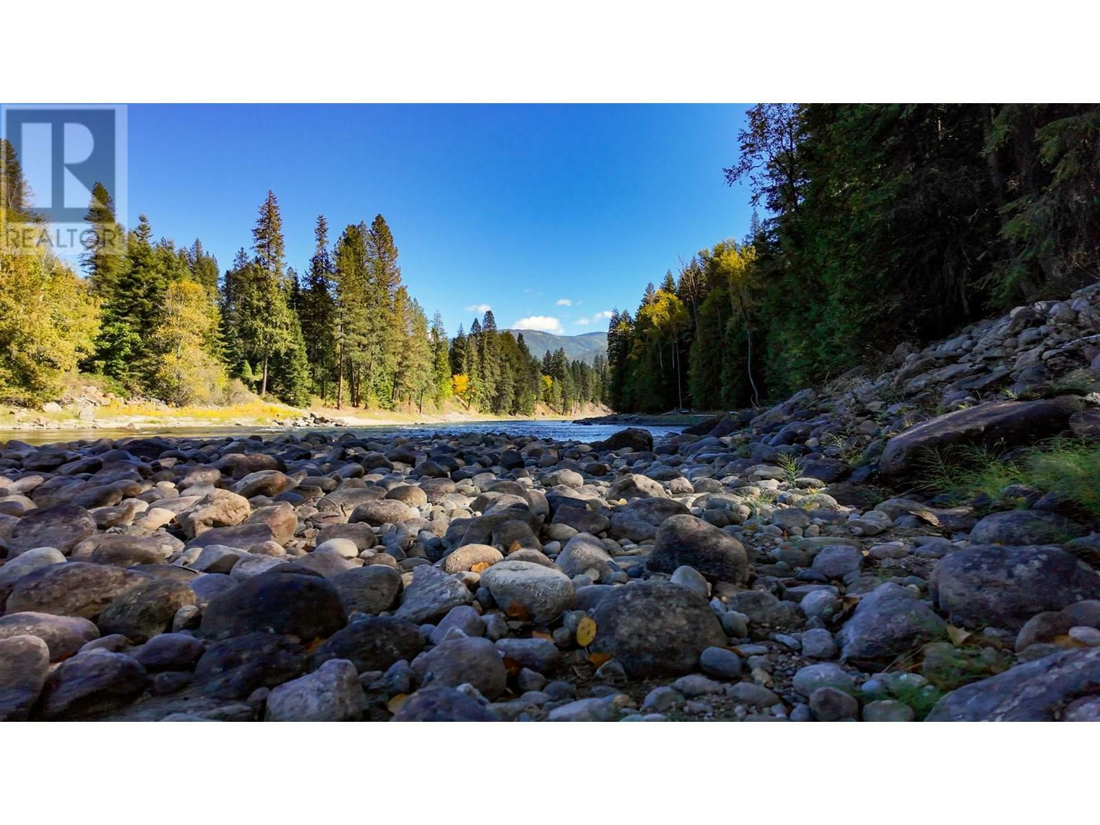 Photo de la propriété:  3751 Westwind Road  BC V0G 1H2 