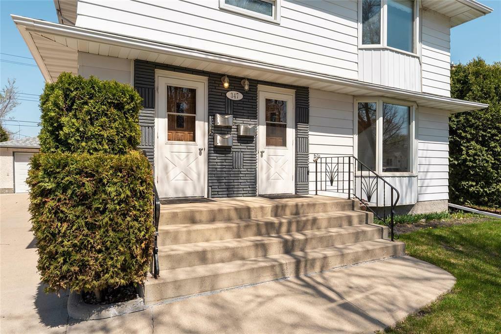 Photo de la propriété:  347 Winterton Avenue  MB R2K 1K3 