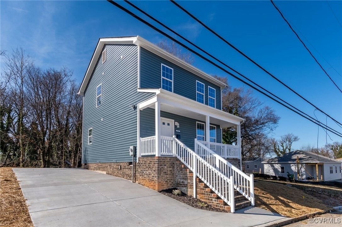Property Photo: 425 Byrne Street VA 23803