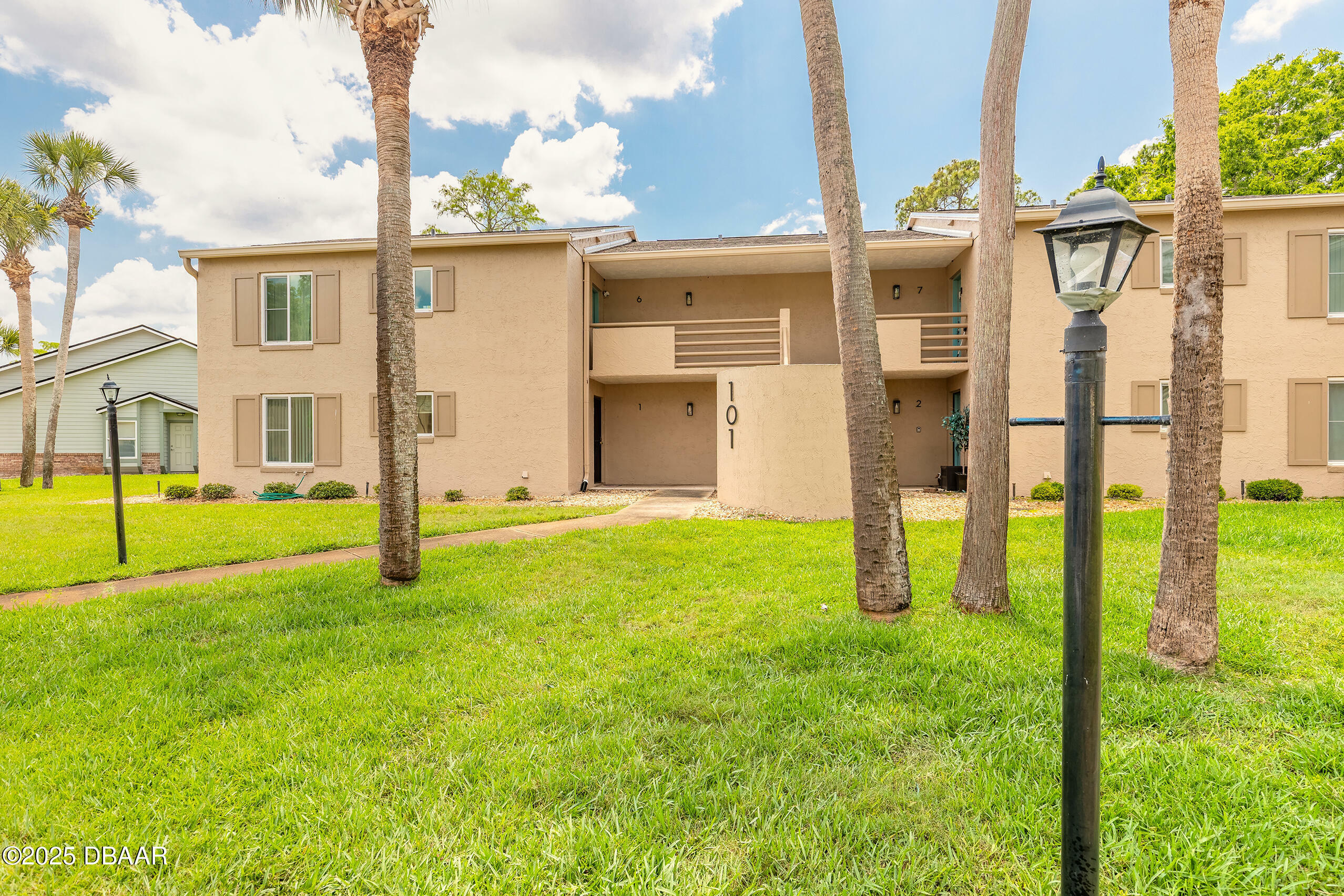 Property Photo:  101 Bob White Court  FL 32119 