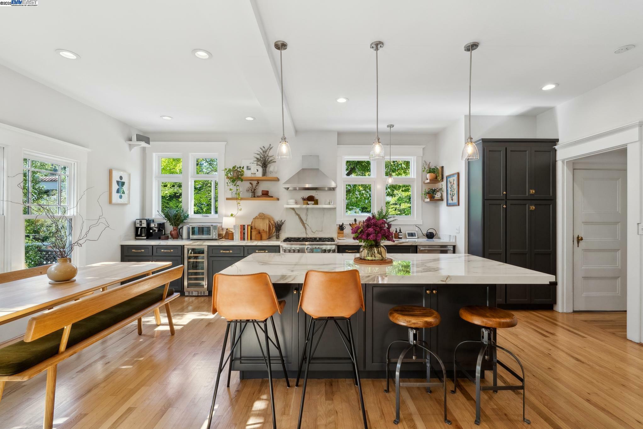Property Photo:  1325 Saint Charles St  CA 94501 