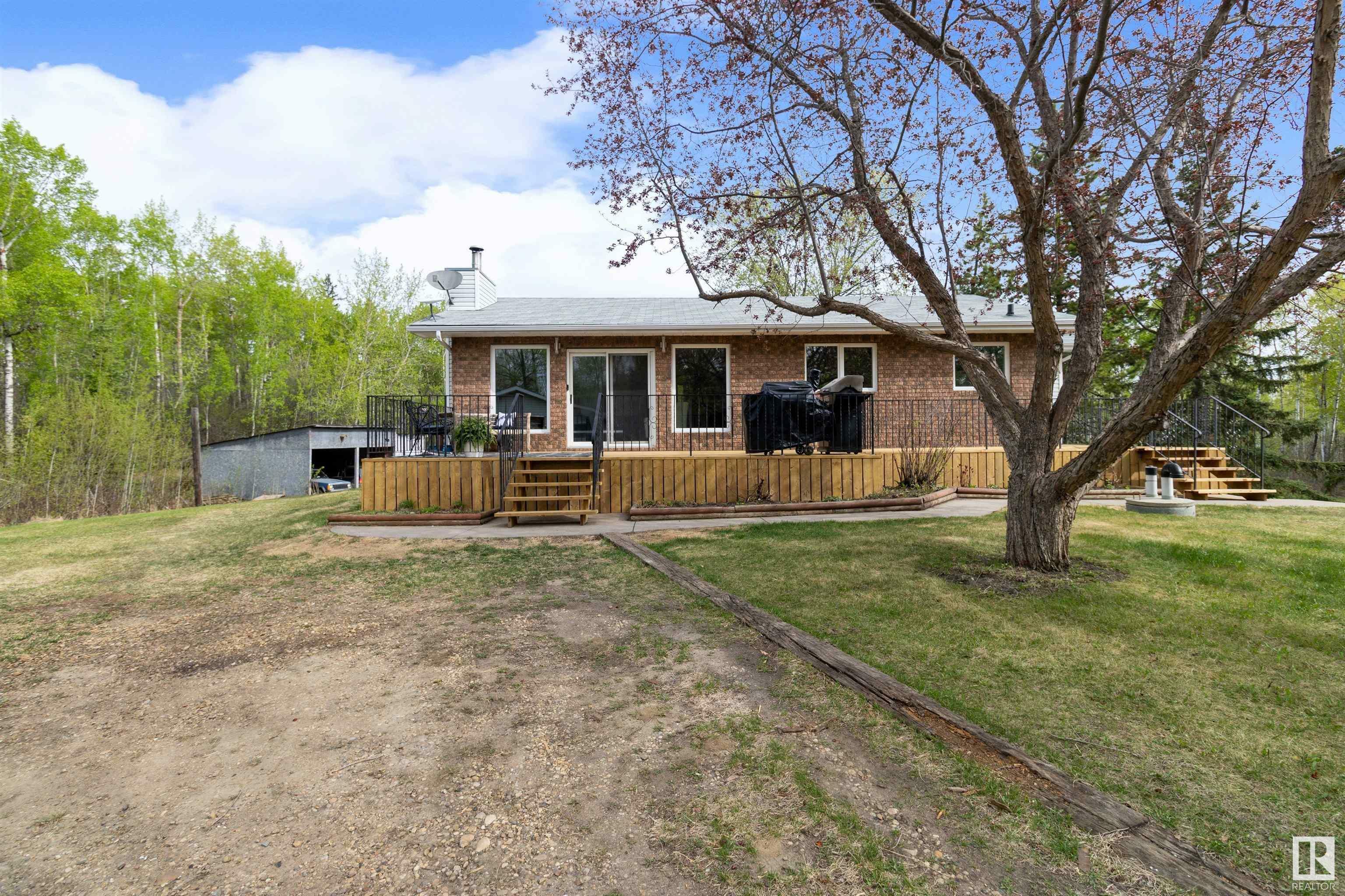 Property Photo: 43 51504 Rge Rd 200 AB T0B 4J1