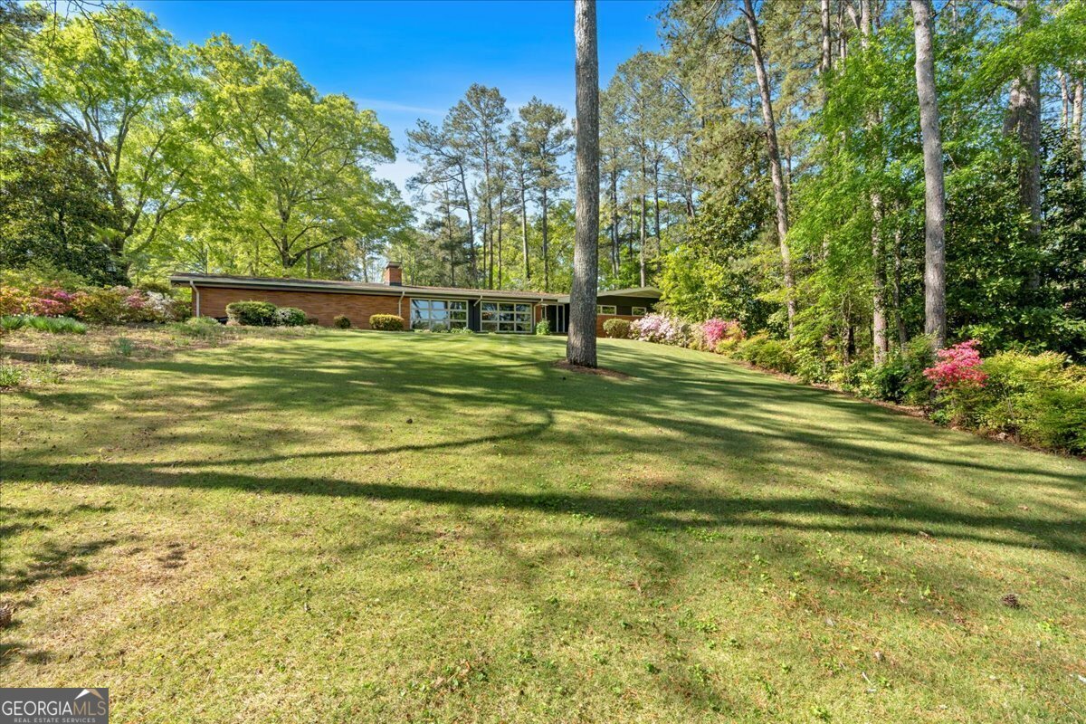 Property Photo: 403 Lakeside Drive GA 30125