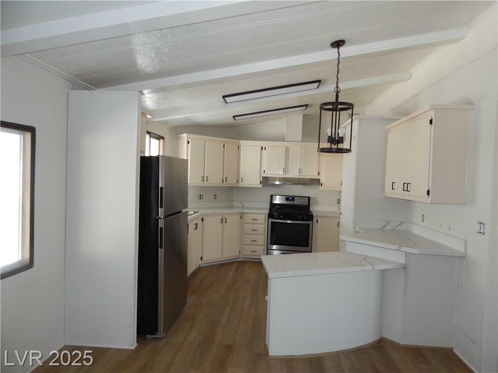 Property Photo: 3365 Isle Royale Drive NV 89122