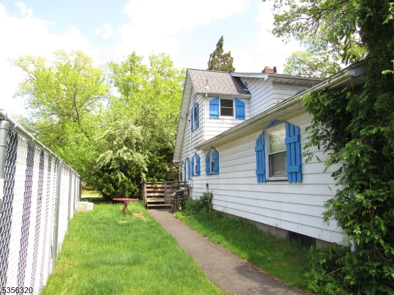 Property Photo: 182 W Midland Ave NJ 07652