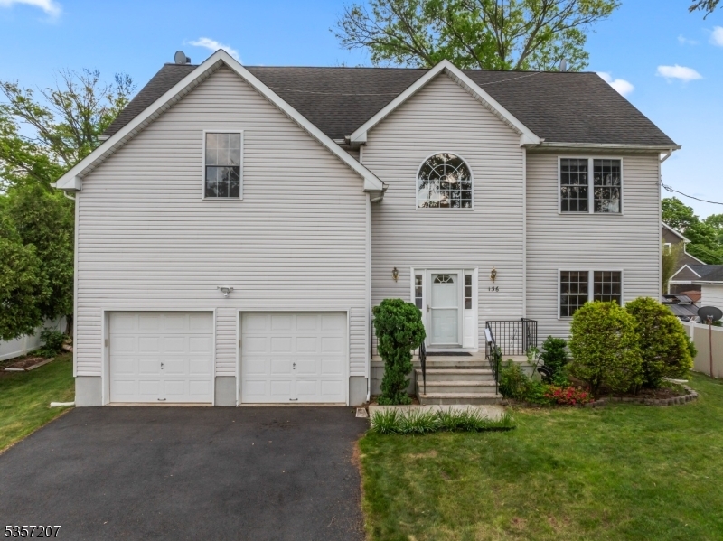 Property Photo:  136 Burns St  NJ 08873 