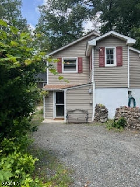 Property Photo: 8 Oak Ave NJ 07834