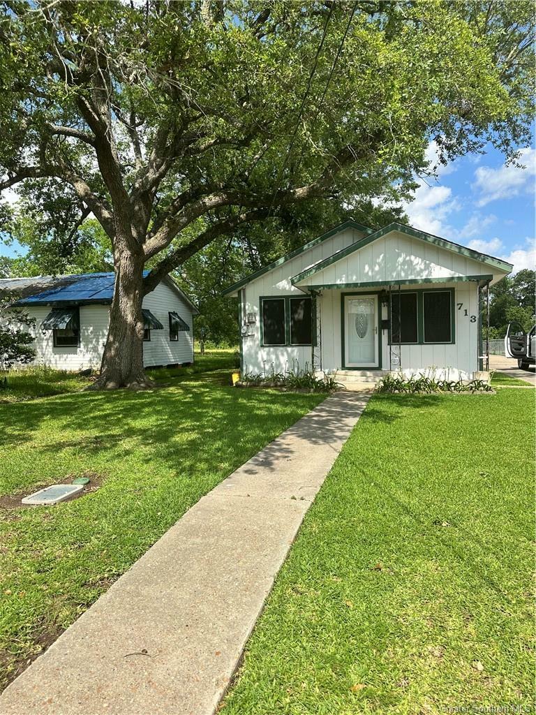 Property Photo: 713 McNabb Street LA 70601