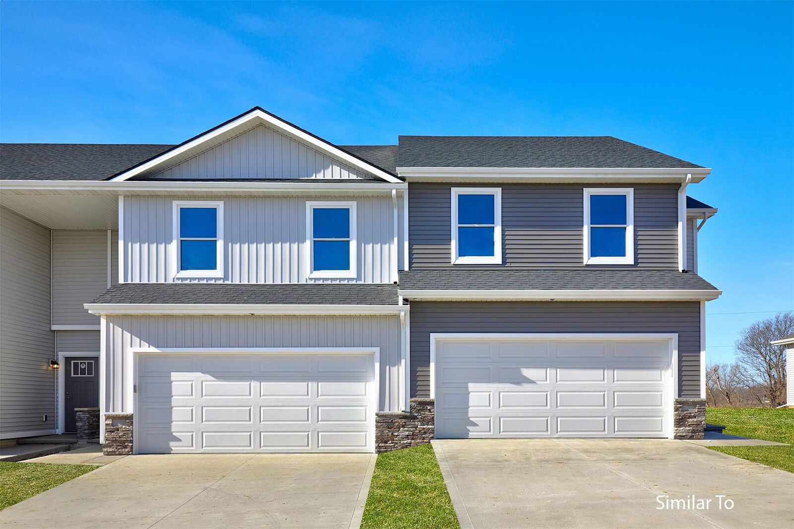 Property Photo:  547 Venice Avenue  IA 50266 
