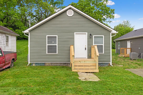 Property Photo:  426 Cardwell Avenue  KY 40330