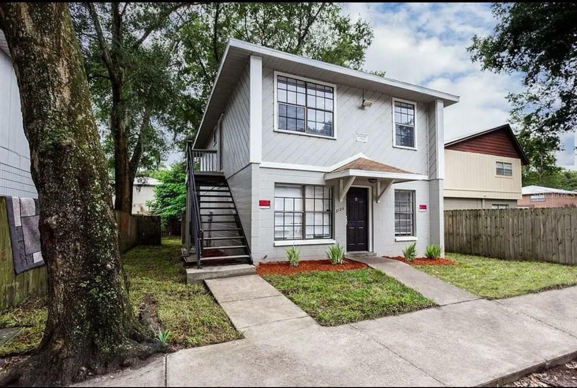 Property Photo: 3120 SW 26th Terrace A FL 32608