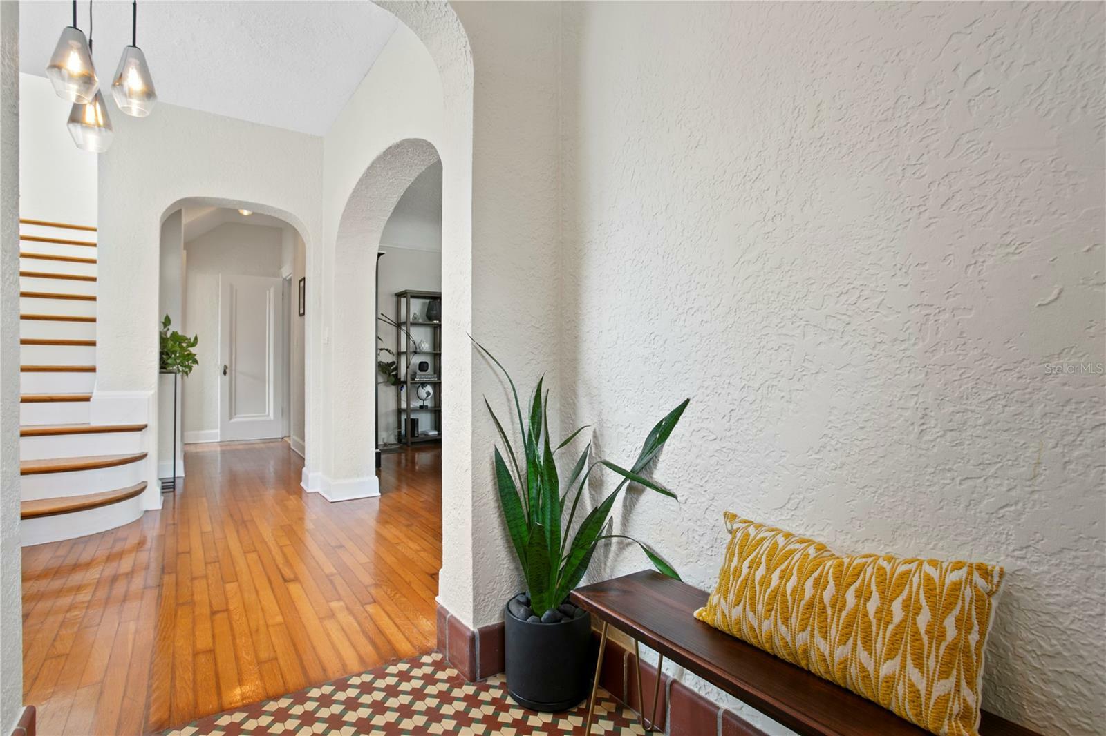 Property Photo: 126 14th Avenue NE FL 33701