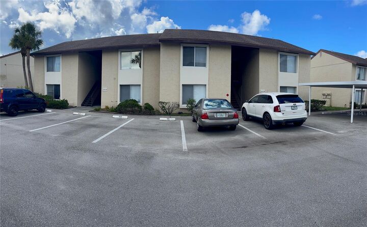 2624 Hidden Lake Dr N C  Sarasota FL 34237 photo