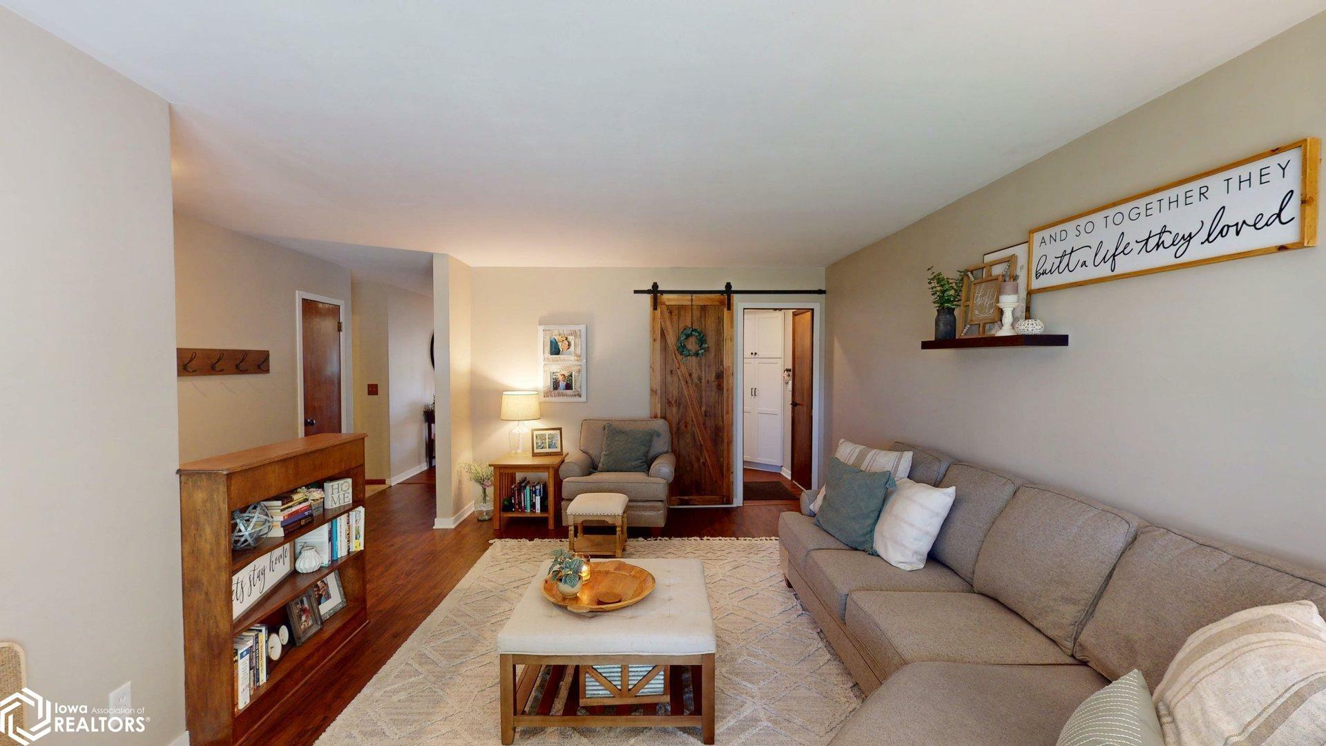 Property Photo: 920 14th St IA 50401