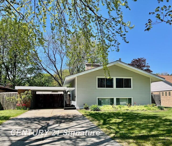 25 Bretton Place  Saginaw MI 48602 photo