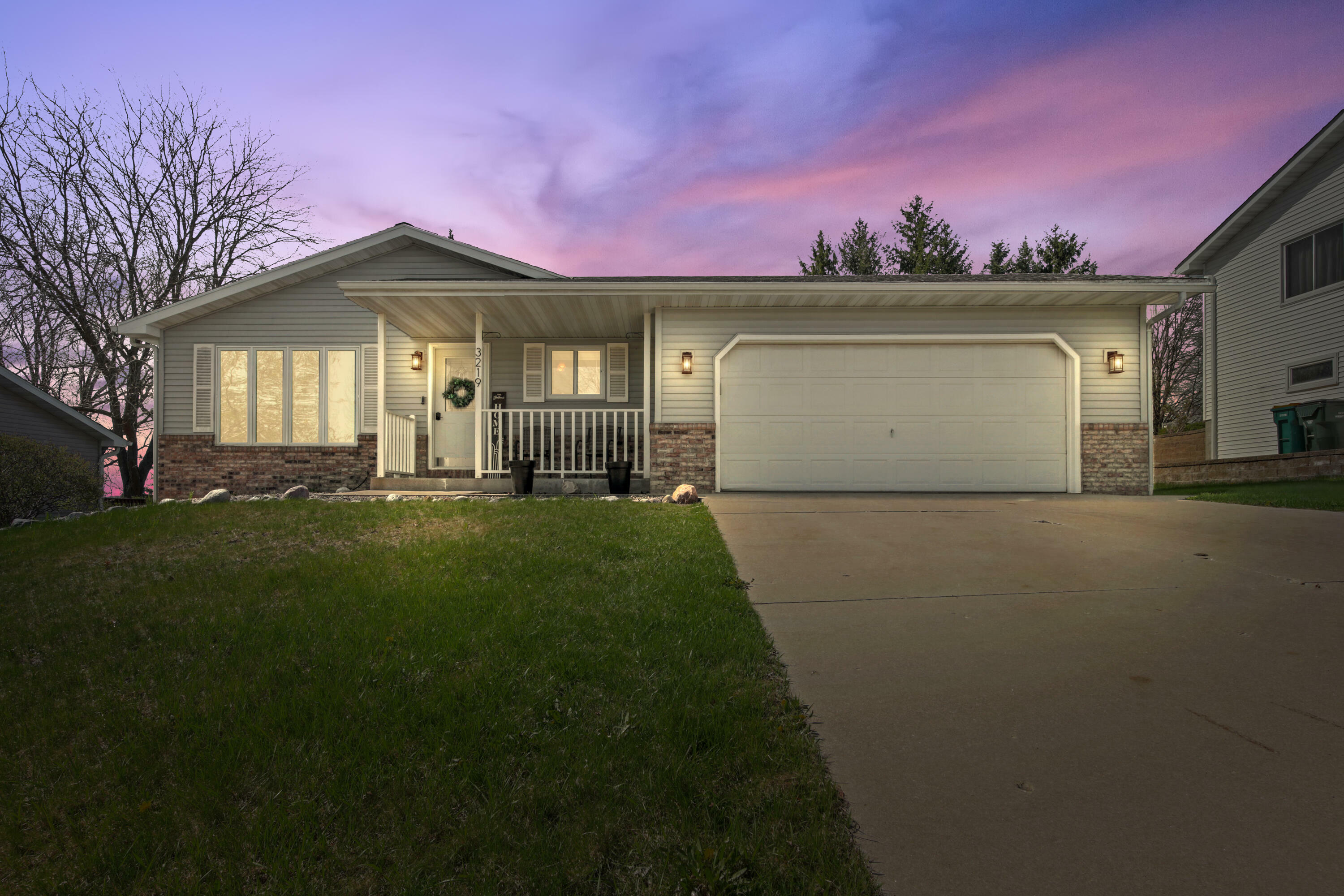 3219 Windsor Pl  West Bend WI 53090 photo