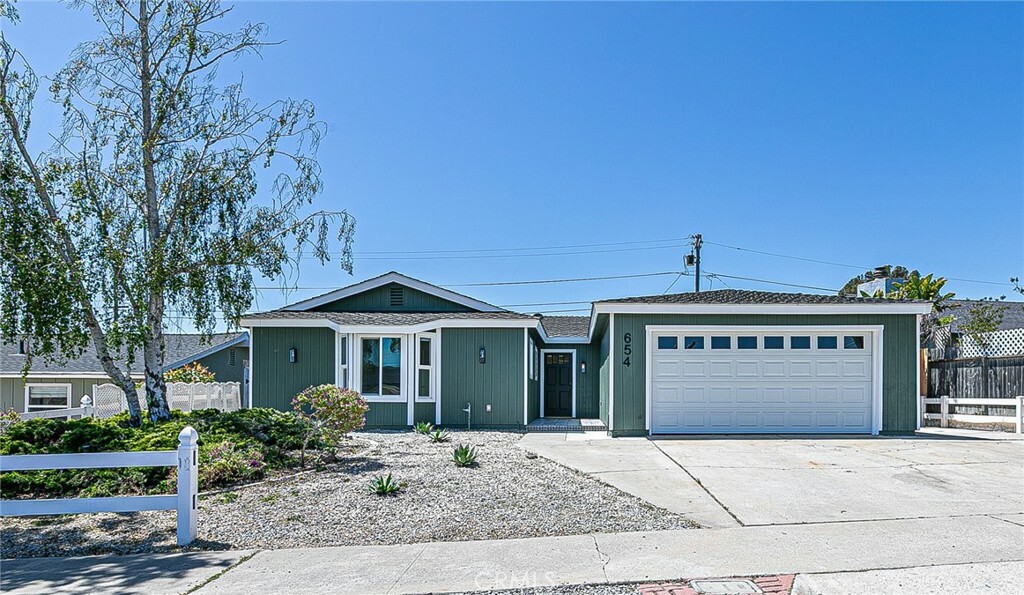 Property Photo: 654 Carina Drive CA 93436