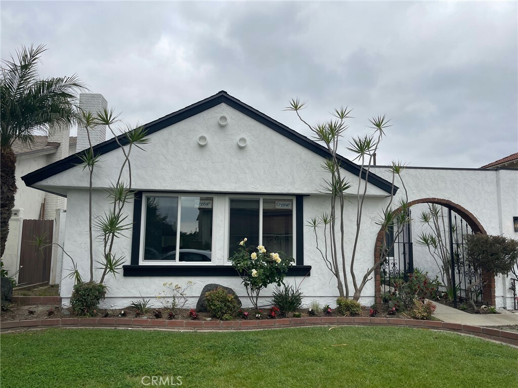 Property Photo: 17221 Mapes Avenue CA 90703