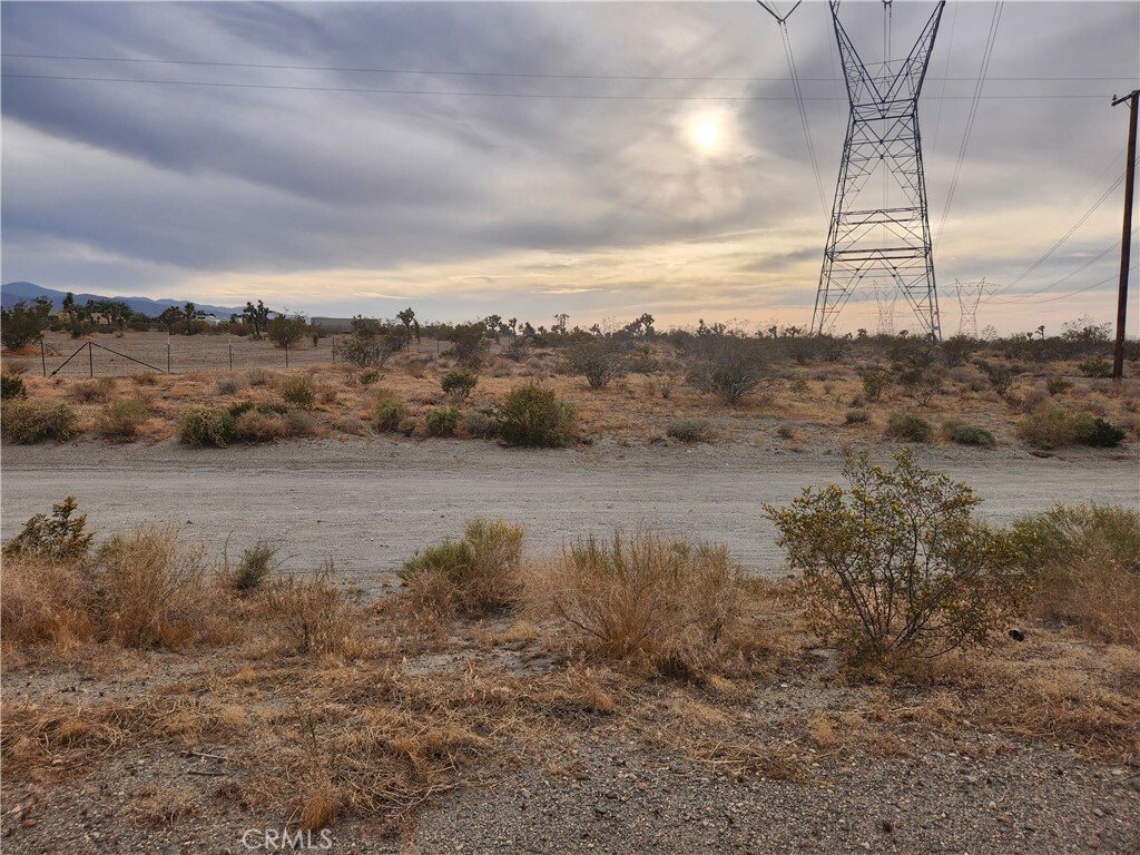 Property Photo: 15 Beekley CA 92371