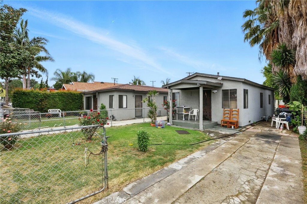 Property Photo:  6669 Loveland Street  CA 90201 
