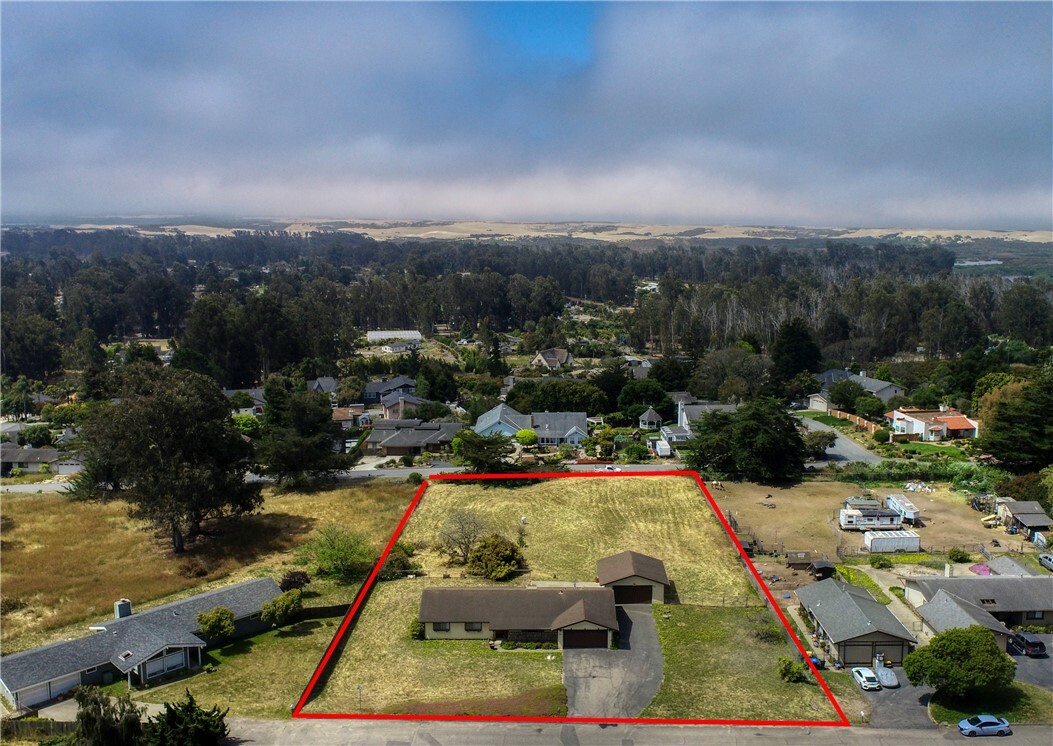 Property Photo:  2661 Southview Avenue  CA 93420 