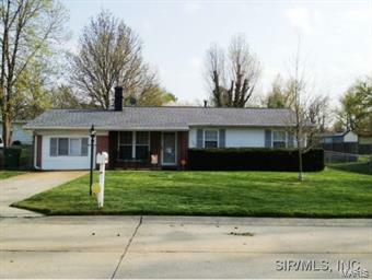 Property Photo: 306 E Lexington Drive E IL 62208