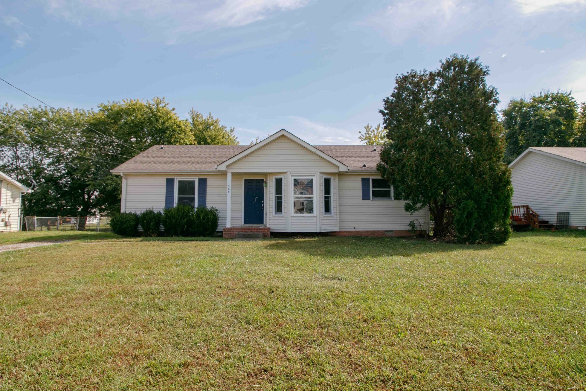 Property Photo: 587 Joshua Dr TN 37042