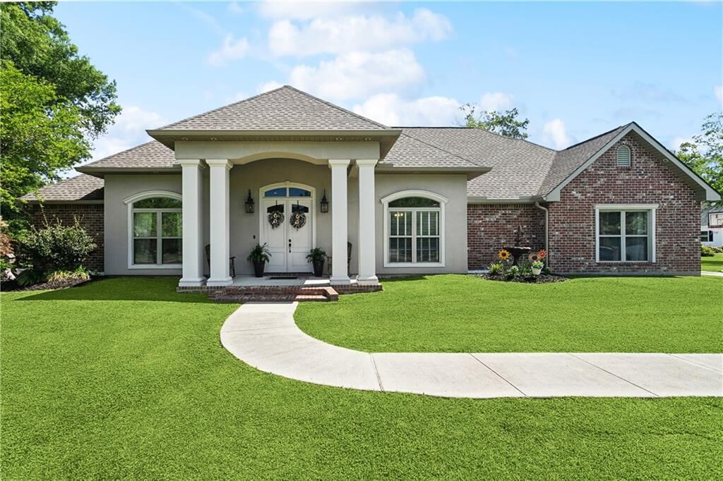 Property Photo: 30274 Jericho Drive LA 70711