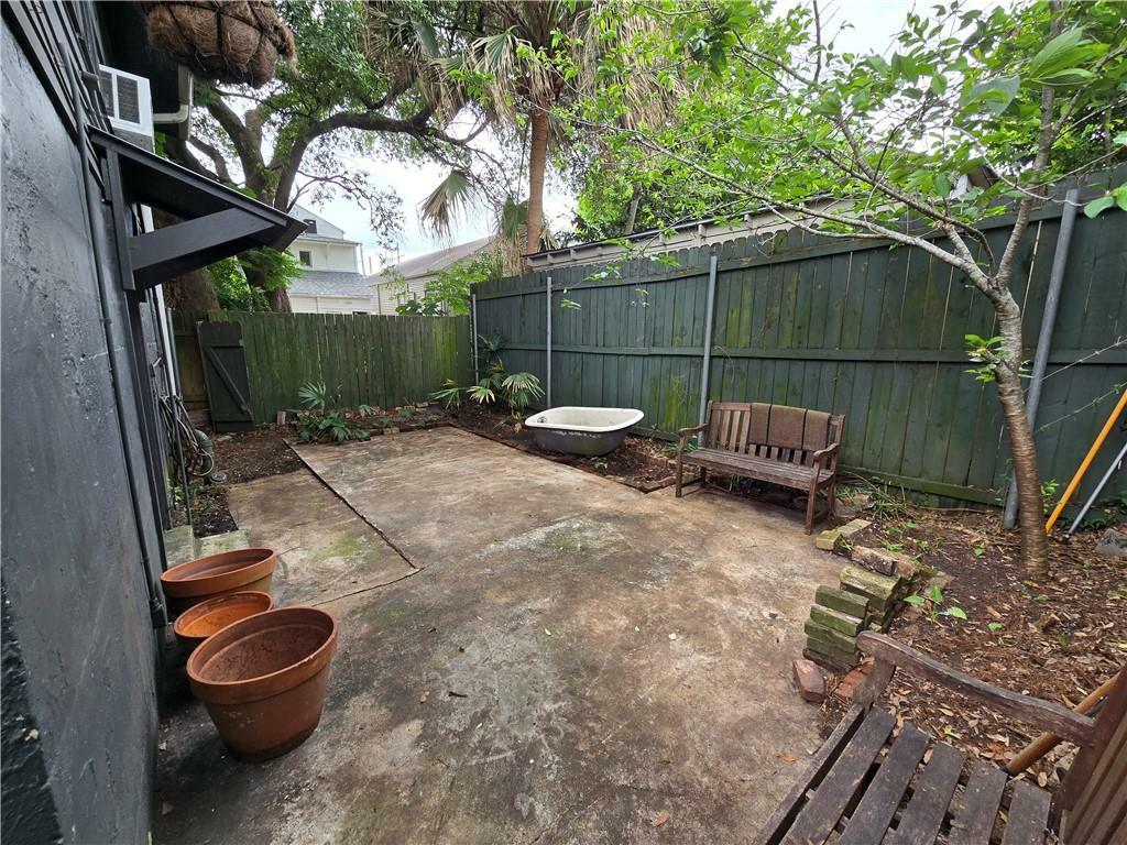 Property Photo: 820 Octavia Street B LA 70115