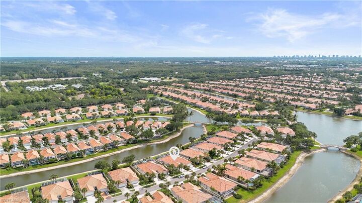 Property Photo: 4788 San Carlo Ct FL 34109