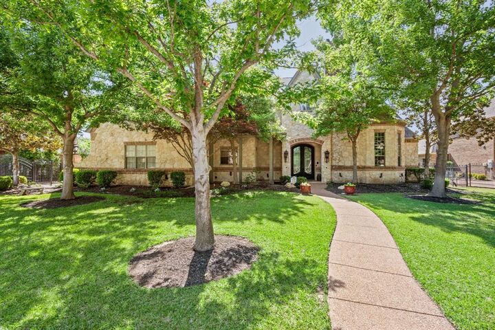Property Photo:  2036 Bantry Drive  TX 76262 