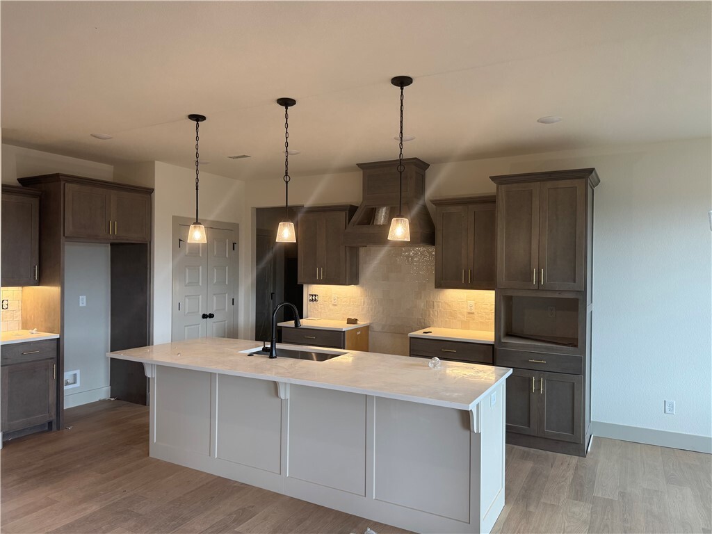 Property Photo: 4801 SW Elderwood Street AR 72713
