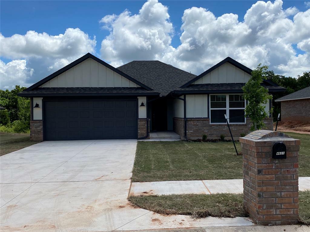 Property Photo: 4621 Lincoln Landing OK 73045