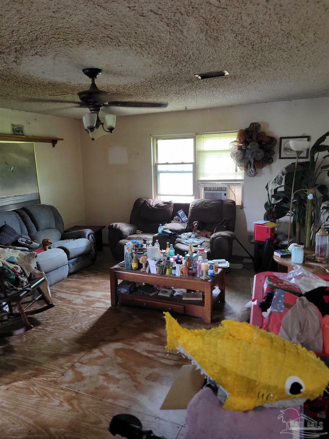 Property Photo: 3920 Hwy 97 FL 32577