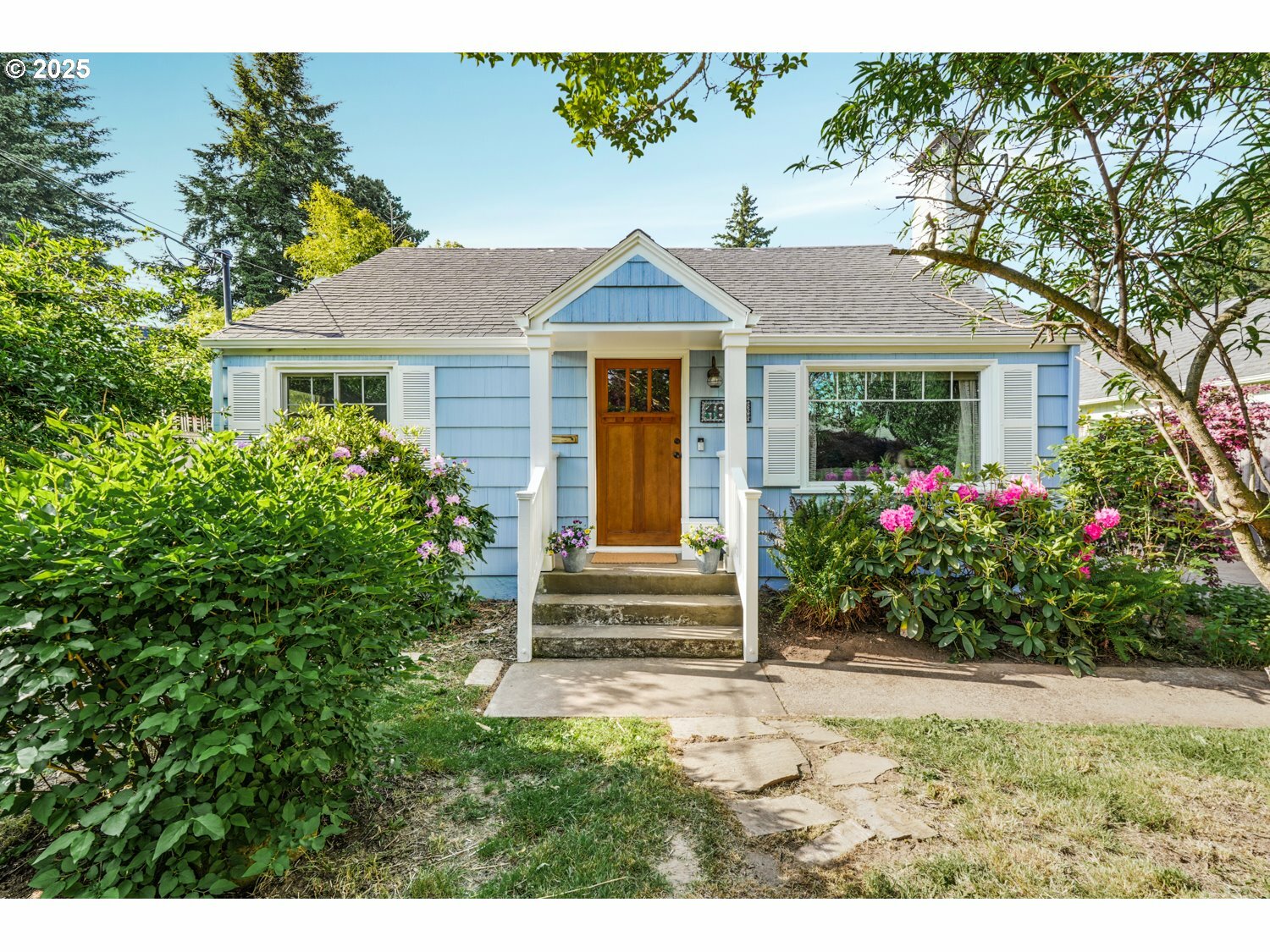 4858 NE Alberta Ct  Portland OR 97218 photo