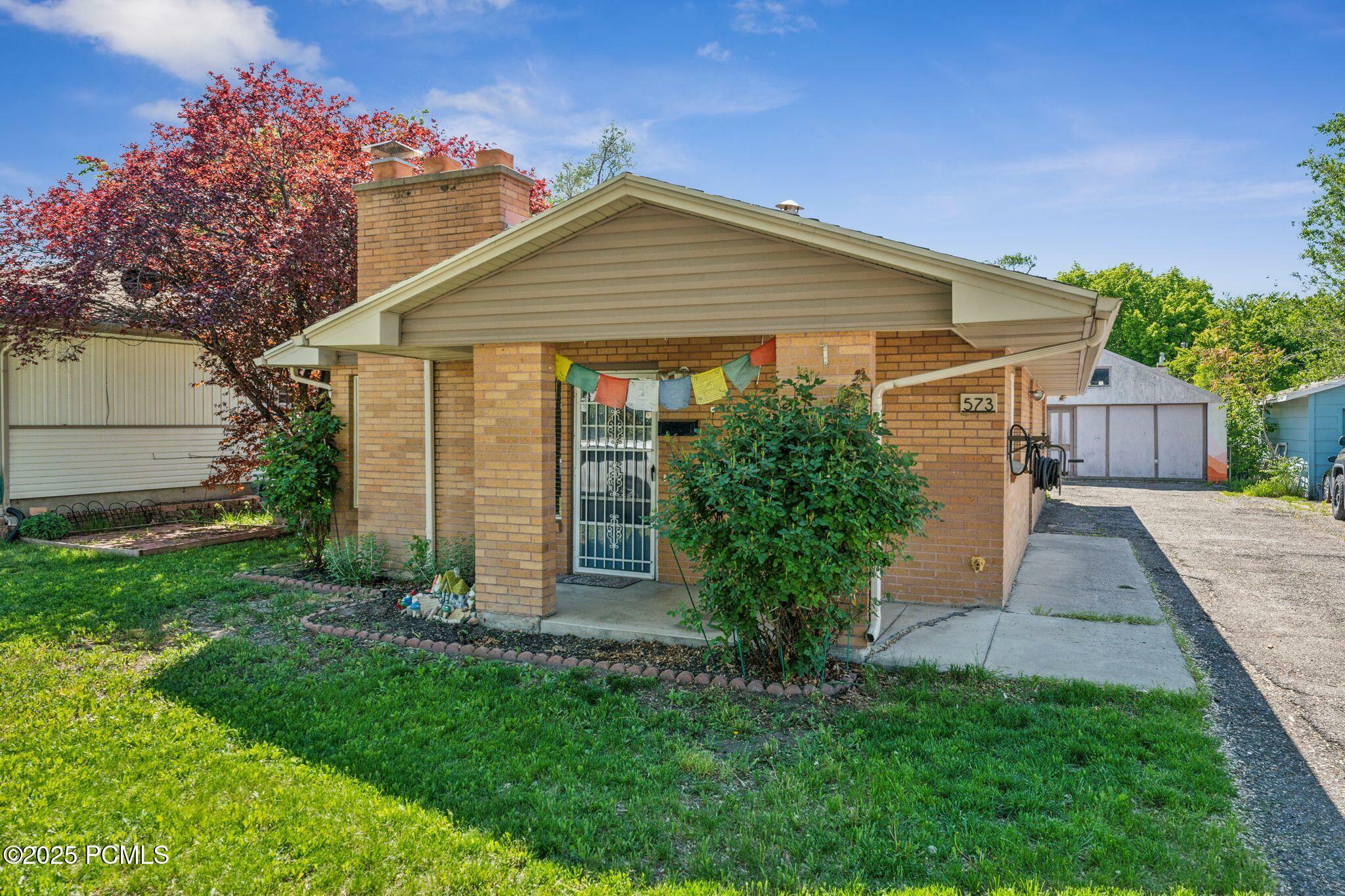 Property Photo: 573 W 1100 W UT 84116