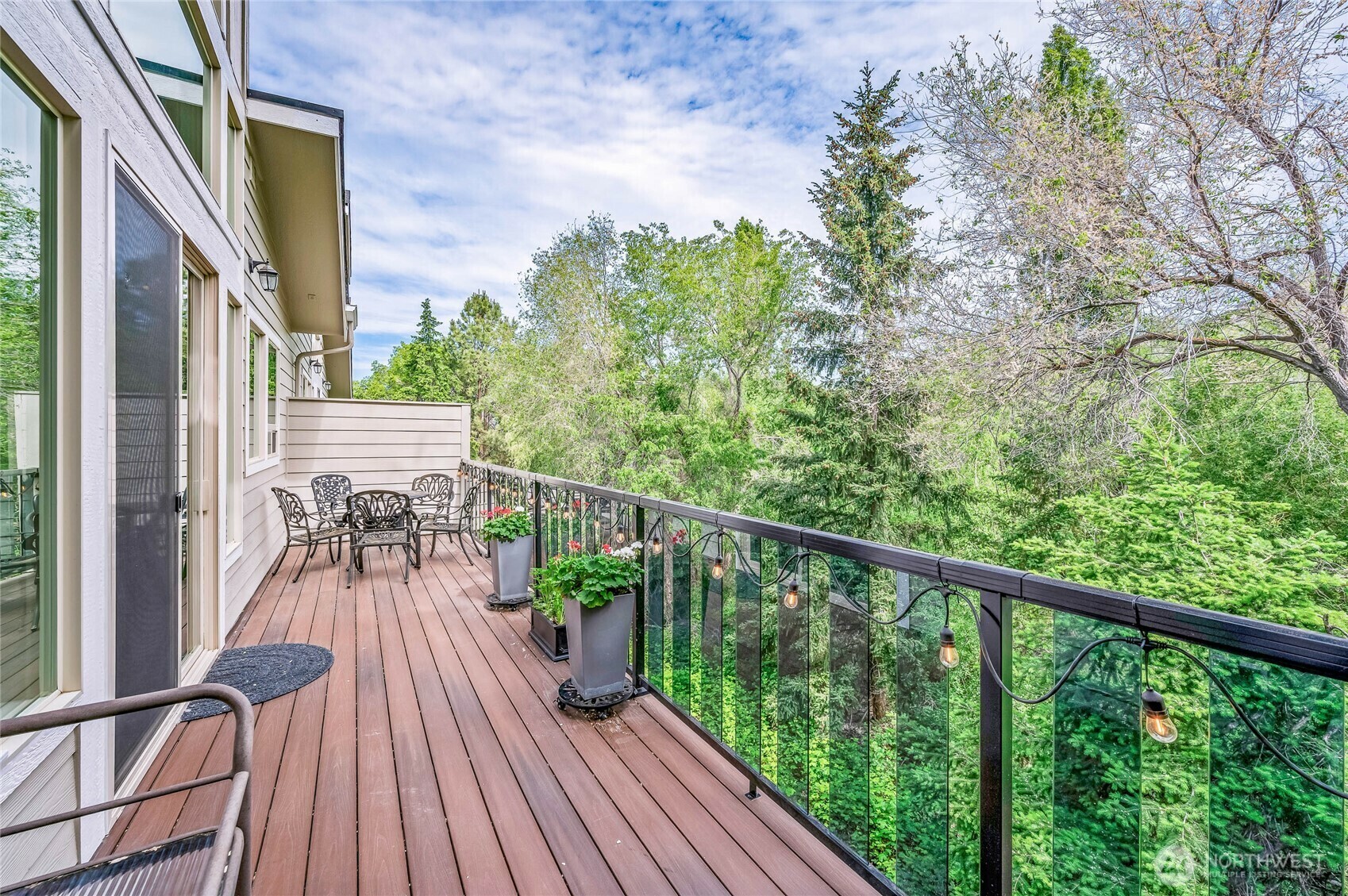 Property Photo: 411 19th Street NE 9 WA 98802