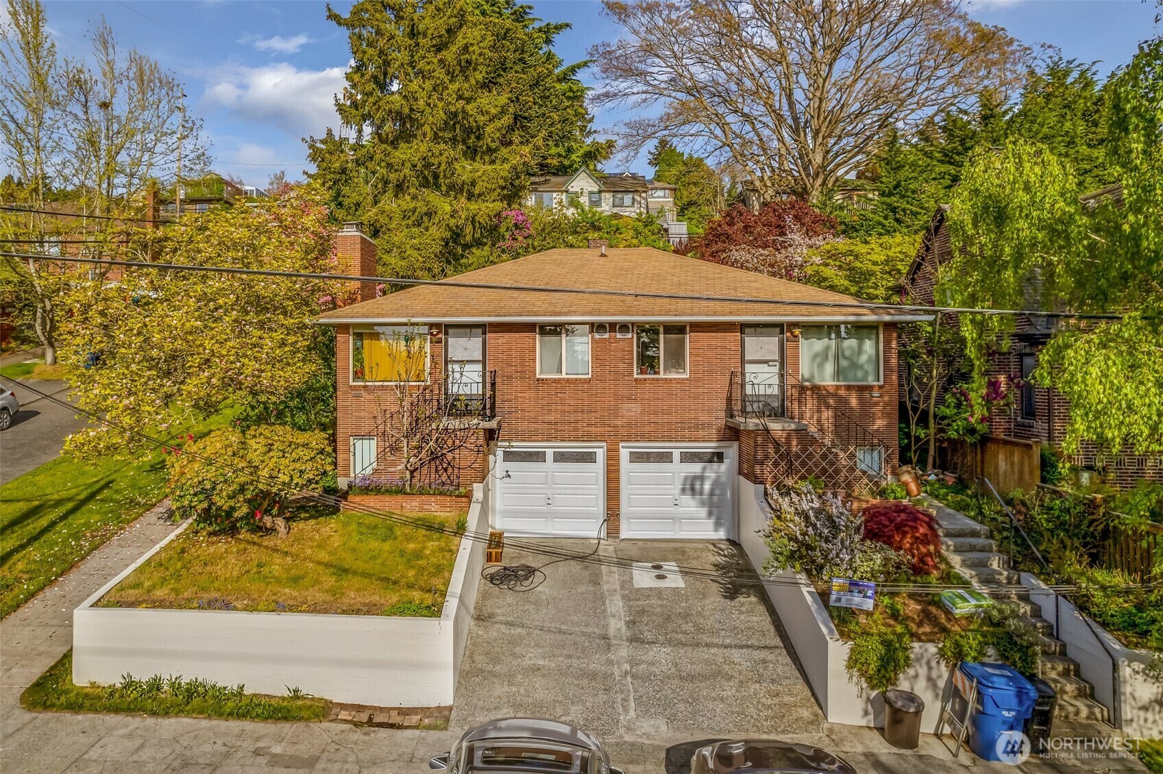 Property Photo: 5842 4th Avenue NW WA 98107
