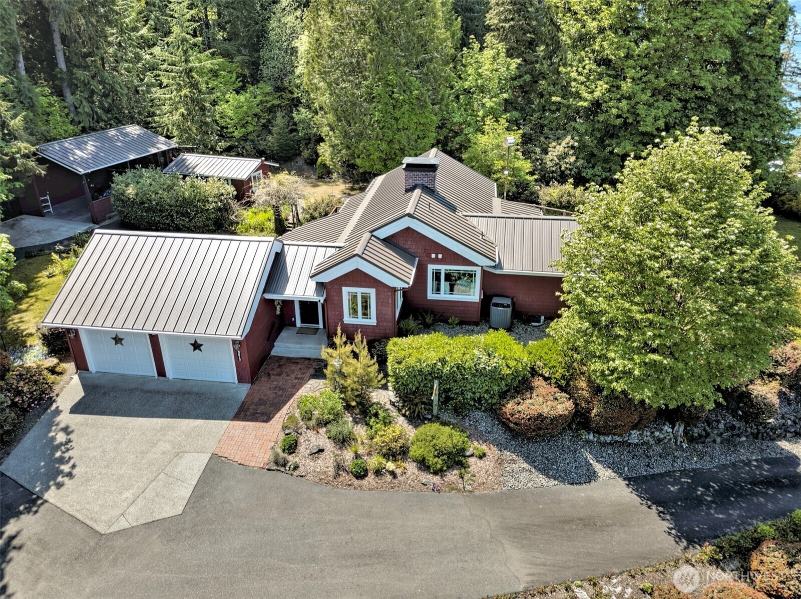 Property Photo: 8820 E State Route 106 WA 98592