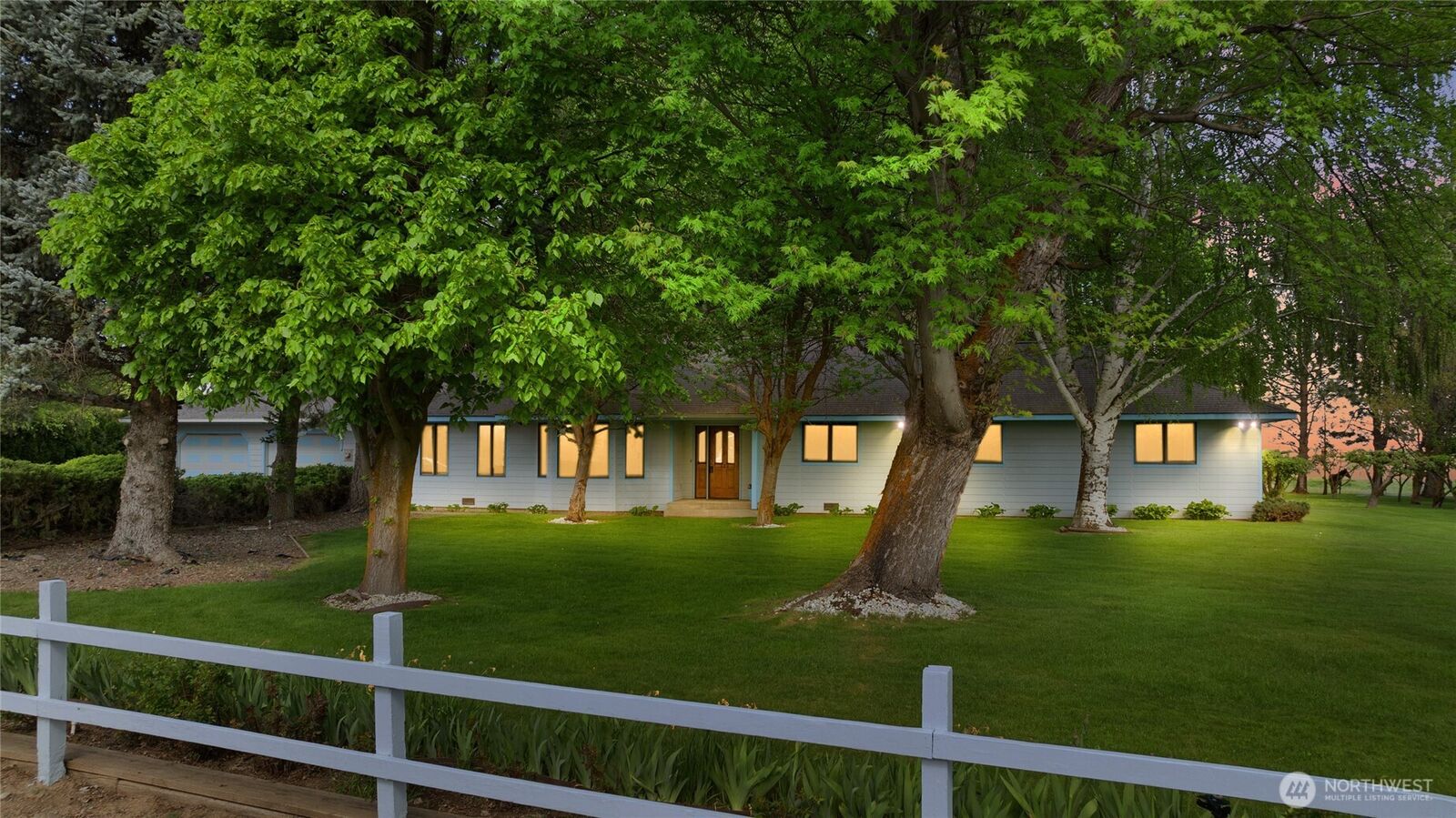Property Photo:  320  Broadview Road  WA 98926 