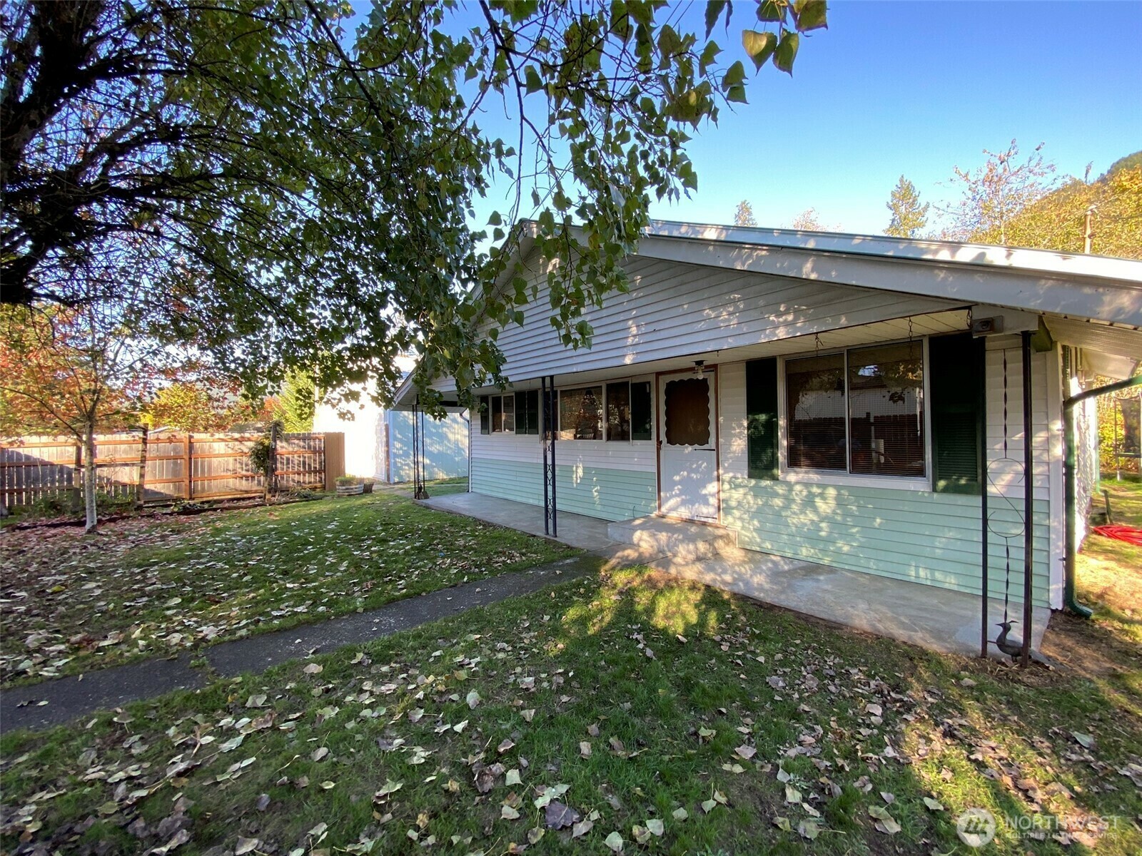 Property Photo:  752  Clear Creek Rd.  WA 98241 