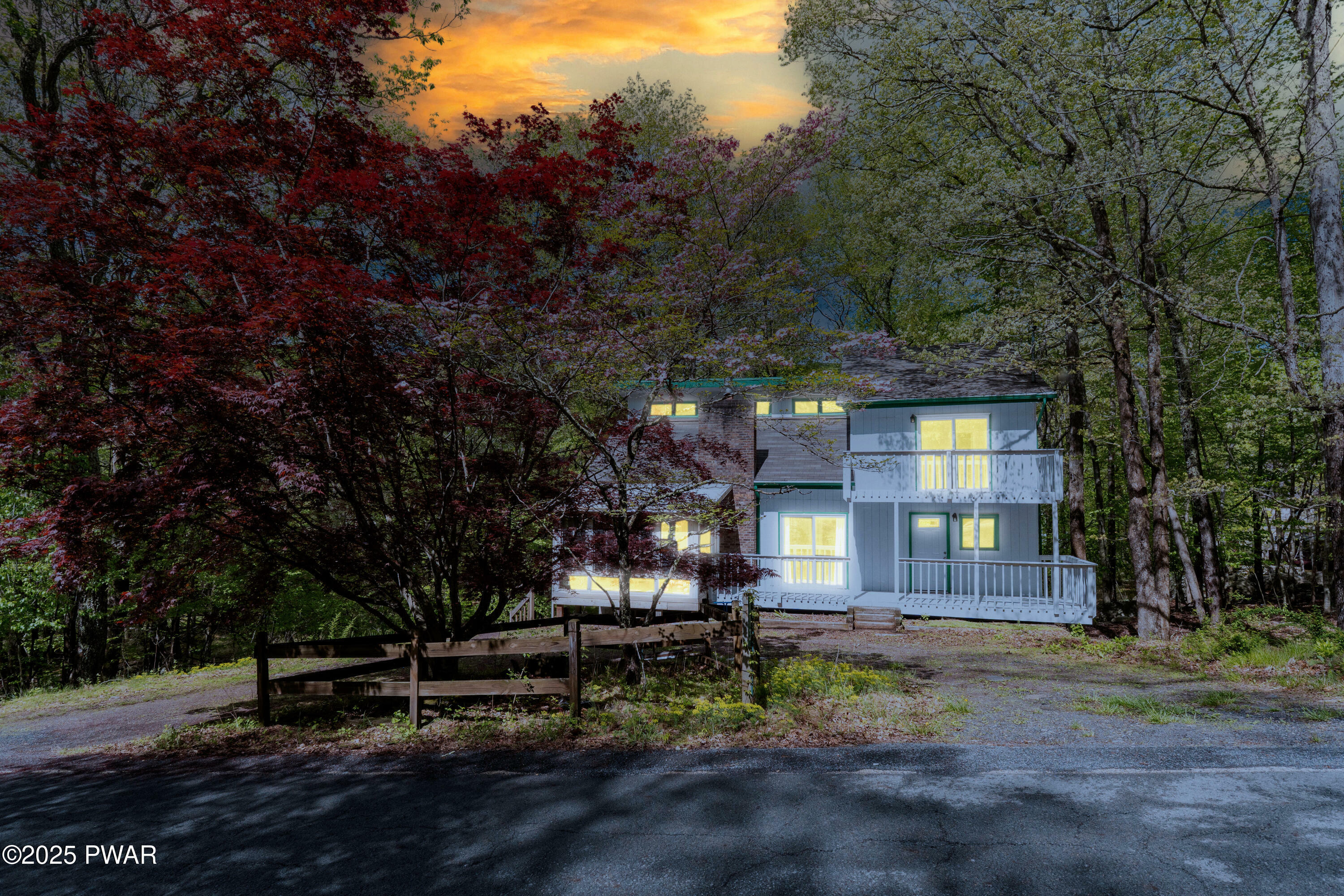 113 Regent Street  Bushkill PA 18324 photo