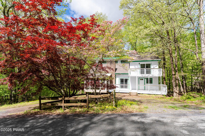 113 Regent Street  Bushkill PA 18324 photo